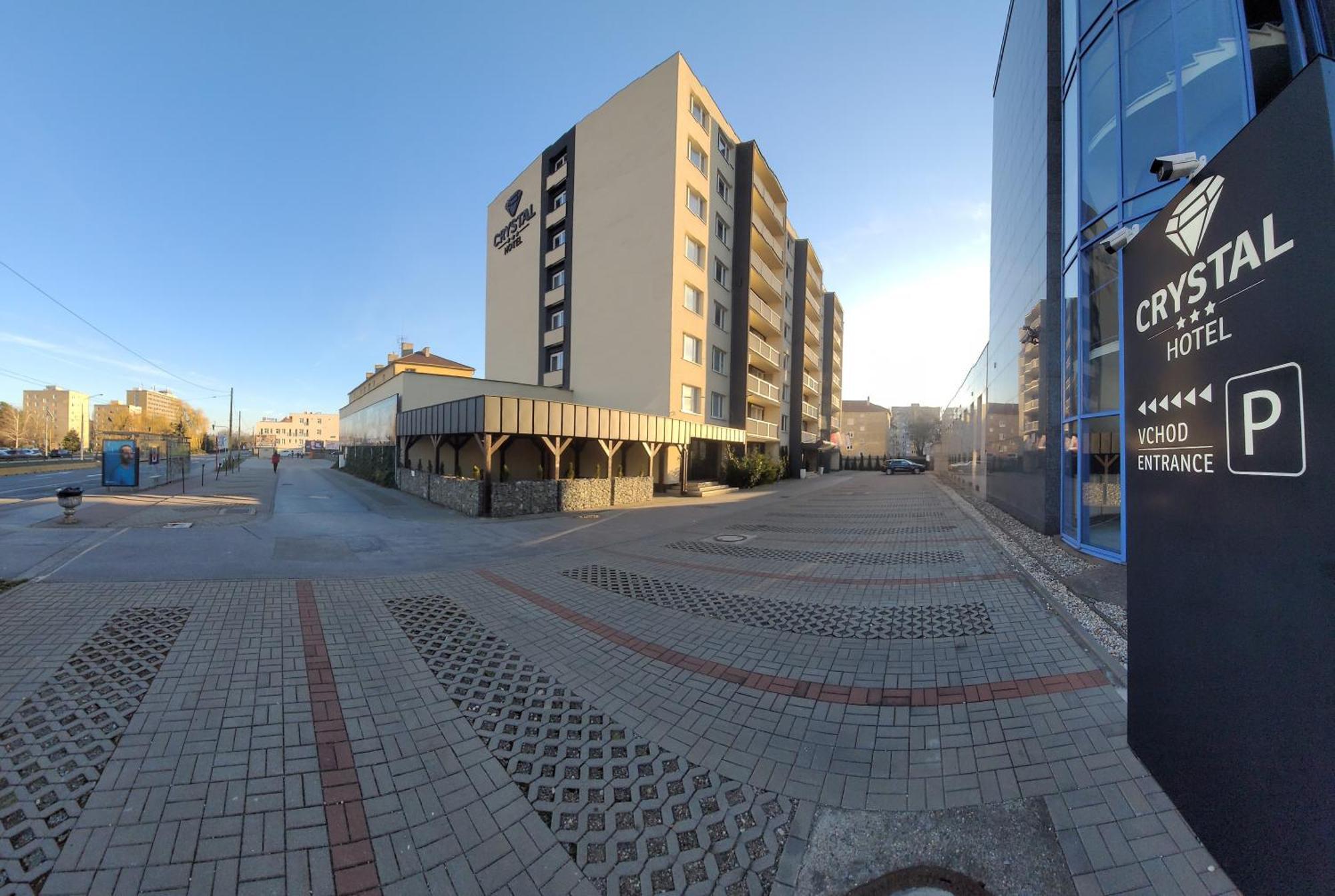 Crystal Hotel 3*